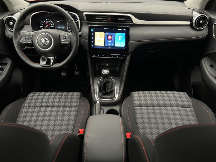 MG ZS 1.5 ESSENTIAL PLUS AUT CZ