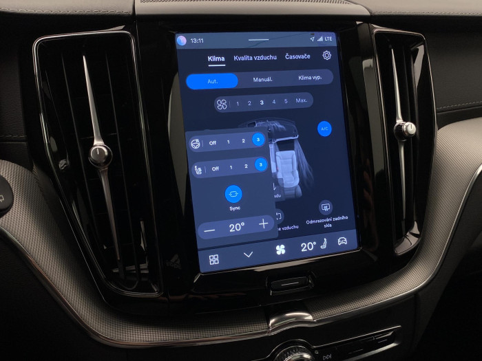 Volvo XC60 B5 AWD DARK ULTIMATE AUT CZ