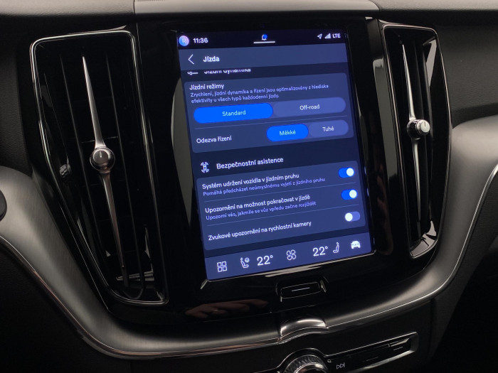 Volvo XC60 B4 AWD CORE AUT CZ