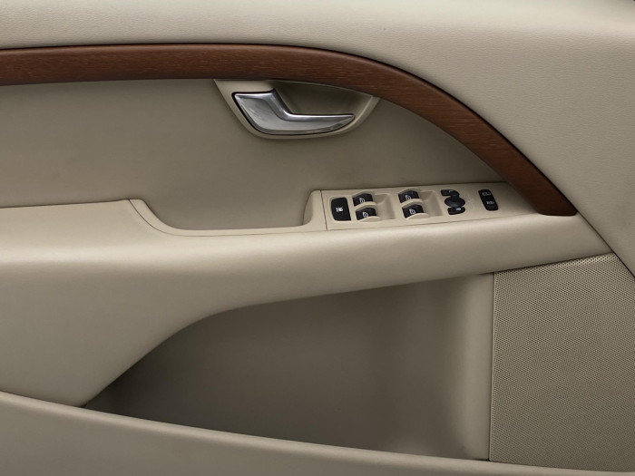 Volvo V70 D5 AWD SUMMUM AUT CZ 2.4 d Summum