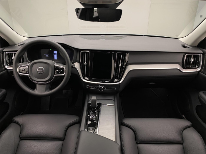 Volvo V60 CC B5 AWD BRIGHT REZERVACE 2.0 CC CC