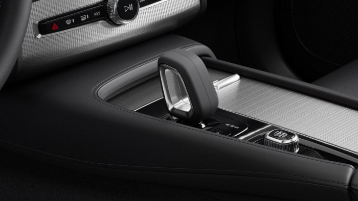 Volvo XC90 T8 AWD Plug-in DARK PLUS 7m.