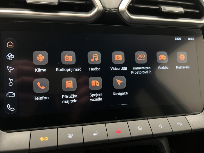 MG ZS 1.5 ICE ELEGANCE CZ 1.maj. 1.5 Elegance