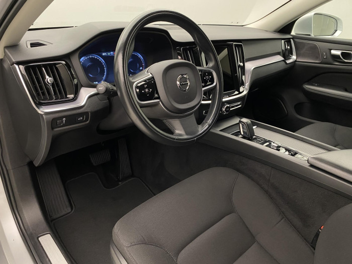 Volvo V60 B4 MOMENTUM AUT 2.0 Momentum