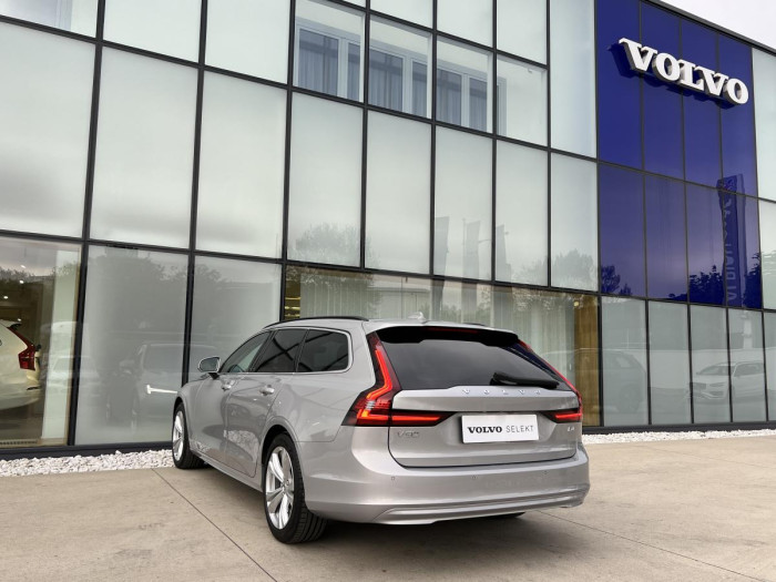 Volvo V90 B4 CORE Aut 1.maj.