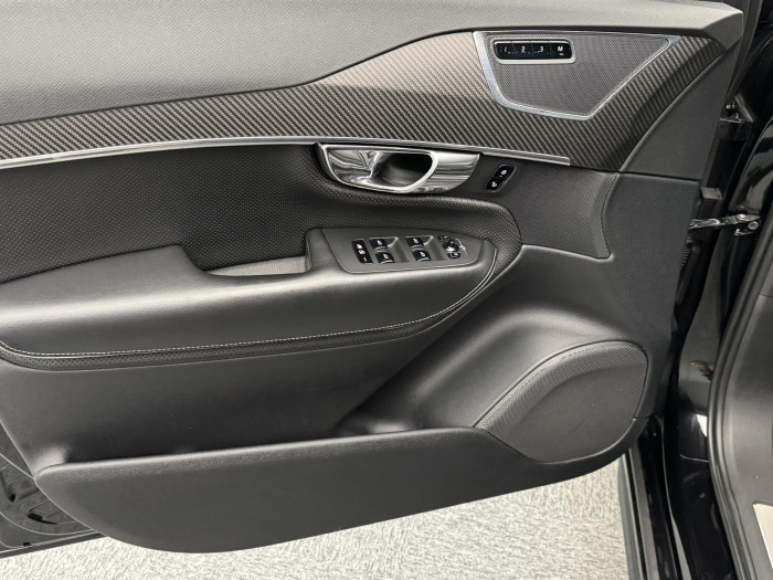 Volvo XC90 D5 AWD R-DESIGN AUT 2.0 d