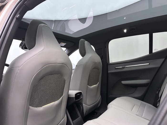 Volvo EX30 CROSS COUNTRY TWIN ULTRA