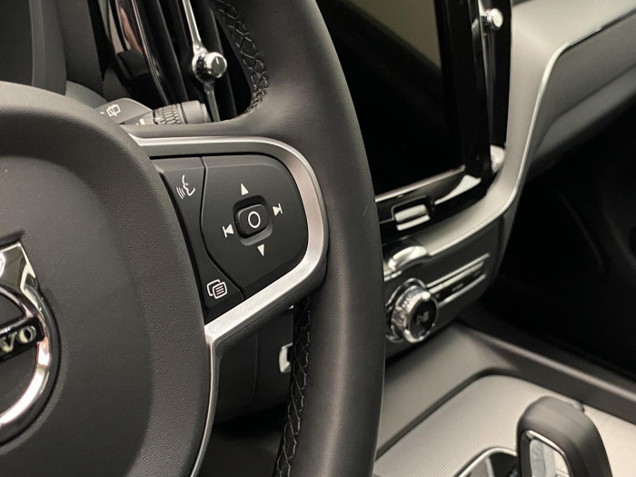 Volvo XC60 B5 AWD CORE AUT