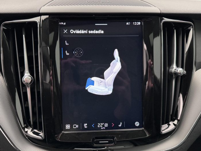 Volvo XC60 T6 AWD RECHARGE PLUS DARK AUT