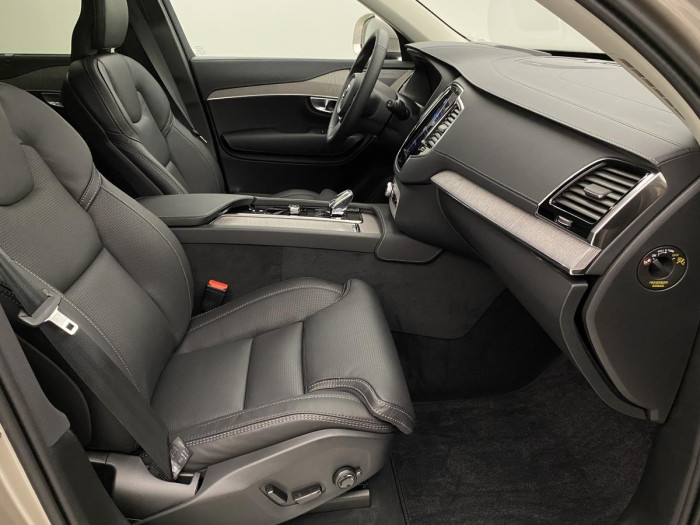 Volvo XC90 B5 AWD AUT BRIGHT PLUS 7míst 2.0 Plus