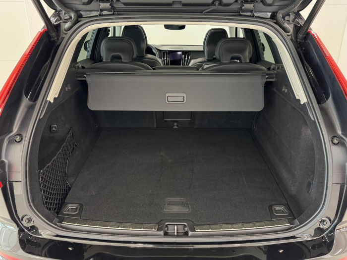 Volvo XC60 B4 AWD PLUS BRIGHT AUT