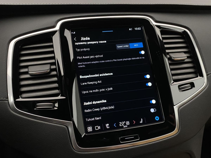 Volvo XC90 T8 AWD AT RECHARGE BRIGHT PLUS 2.0 AT Plus