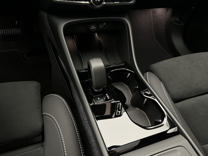 Volvo EX40 PURE ELECTRIC TWIN ULTRA