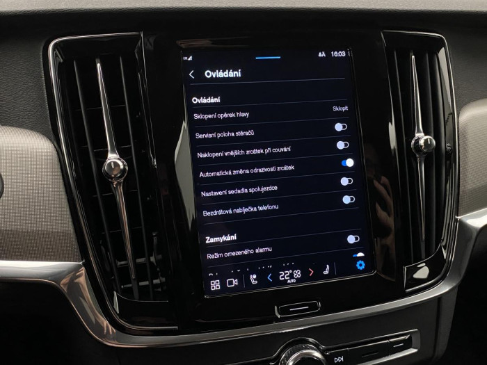 Volvo V90 CC B4 AWD PLUS AUT REZERVACE 2.0 CC CC Plus