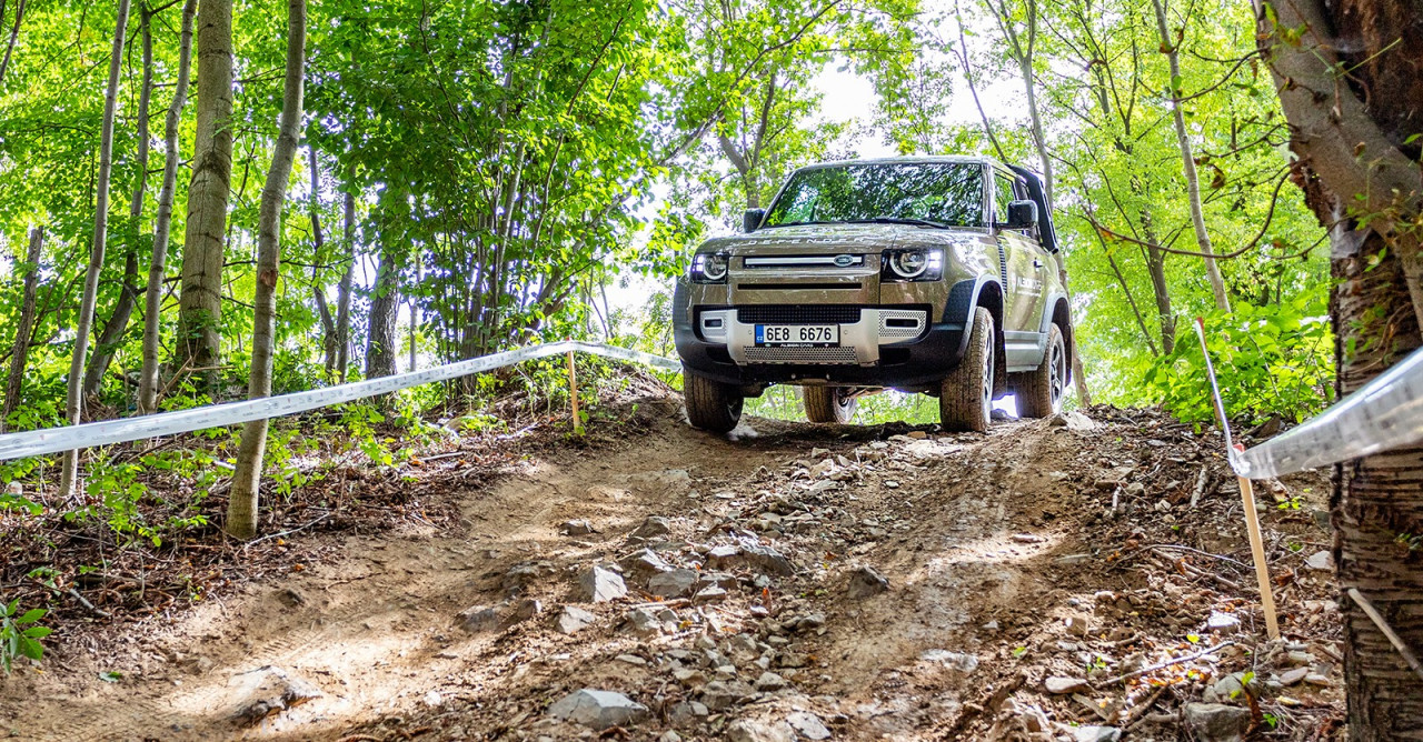 Klienti Albion Cars měli možnost se svézt v terénu