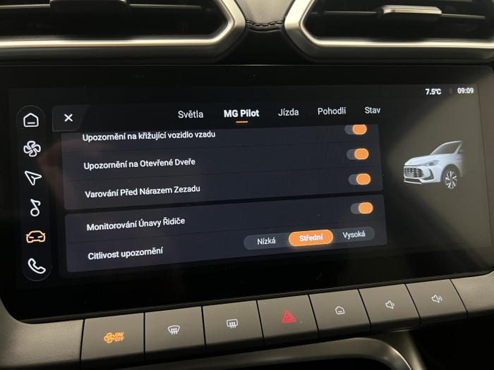 MG ZS 1.5 EXCLUSIVE HYBRID+ AUT CZ 1.5 Exclusive