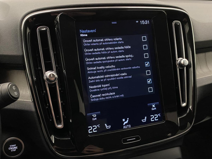 Volvo XC40 D3 INSCRIPTION REZERVACE 2.0 d
