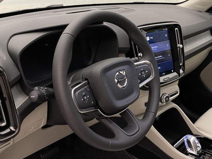 Volvo XC40 B4 AUT DARK ULTRA