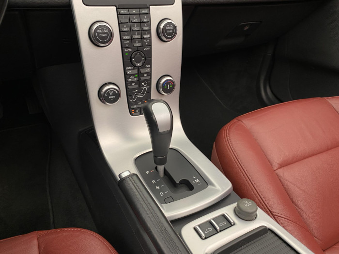 Volvo C70 D3 SUMMUM AUT CZ 2.0 d Summum