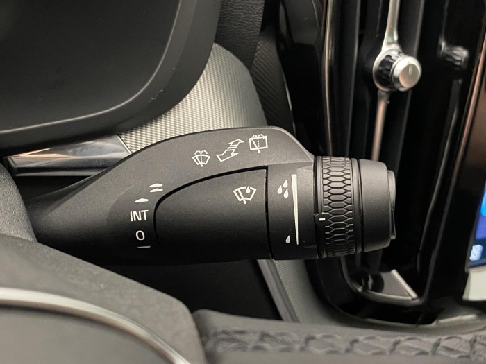 Volvo XC60 T8 AWD DARK PLUS RECHARGE AUT