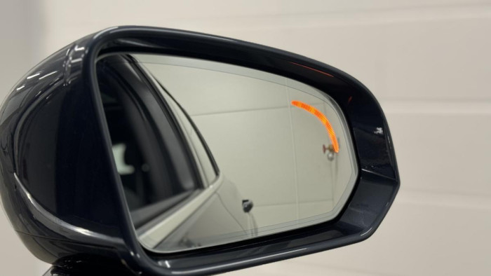 Volvo V60 T6 RECHARGE AWD REZERVACE