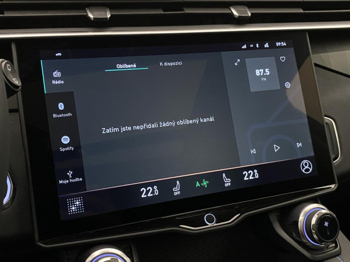 Lynk & Co 01 PHEV DCT AUT 1.maj. REZERVACE