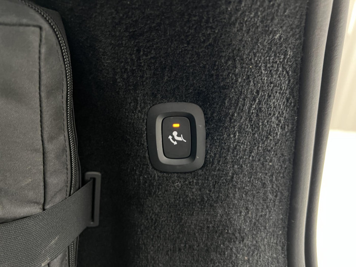 Volvo V90 T6 AWD RECHARGE PLUS DARK AUT