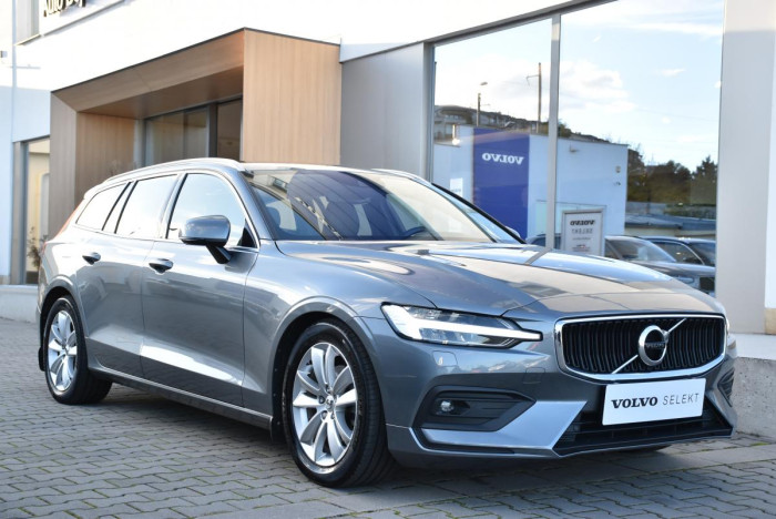 Volvo V60 B4 MOMENTUM ADV. REZERVACE 2.0 Momentum