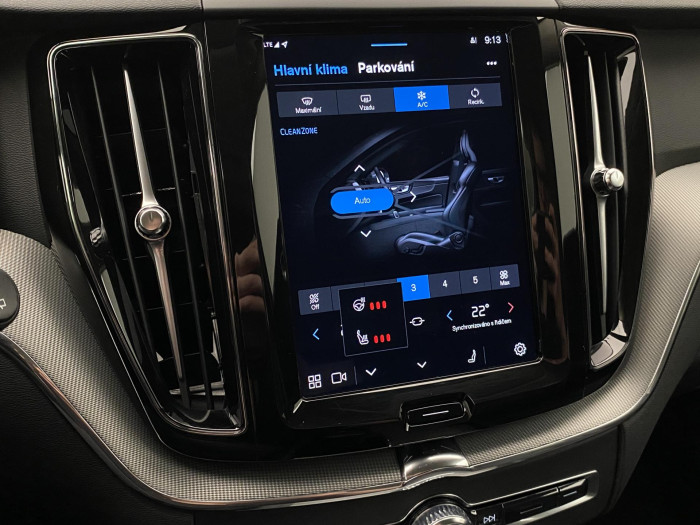 Volvo XC60 B4 AWD PLUS DARK AUT CZ