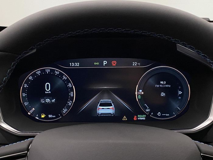 Lynk & Co 01 PHEV DCT AUT 1.maj