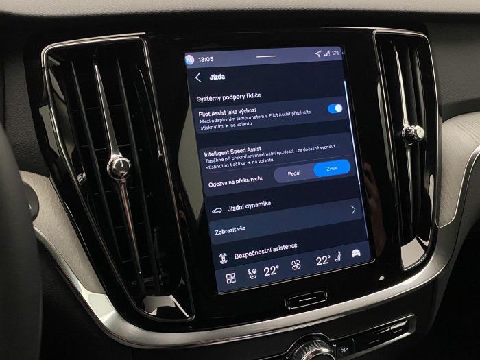 Volvo V60 B4 AUT DARK PLUS