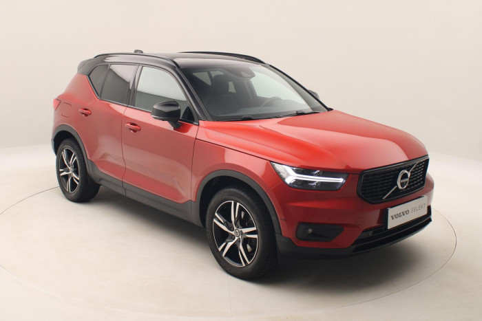 Volvo XC40 T4 R-DESIGN AUT REZERVACE