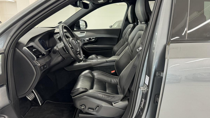 Volvo XC90 T6 AWD R-DESIGN AUT REZERVACE
