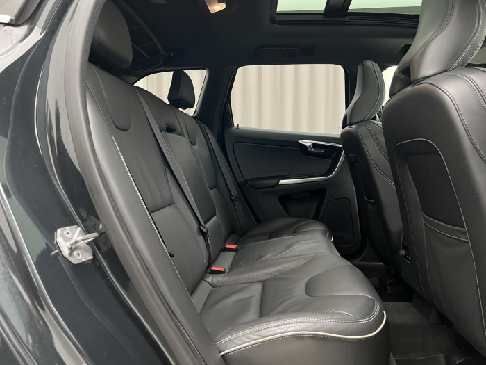 Volvo XC60 D4 AWD MOMENTUM AUT 2.4 d Momentum