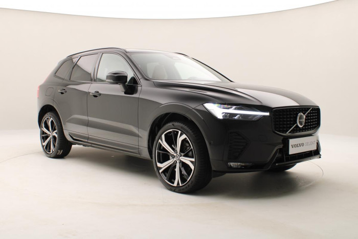 Volvo XC60 B4 AWD ULTIMATE AUT REZERVACE