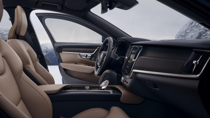 Volvo V90 B4 AWD AUT CROSS COUNTRY PLUS 2.0 Plus