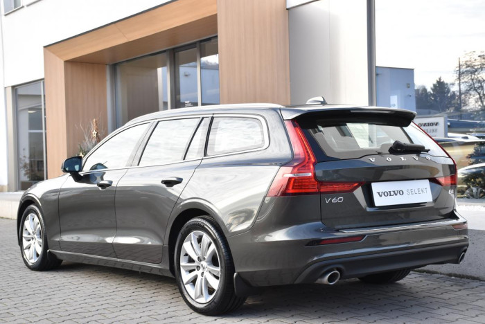 Volvo V60 B4 MOMENTUM ADVANCED REZERVACE 2.0 Momentum