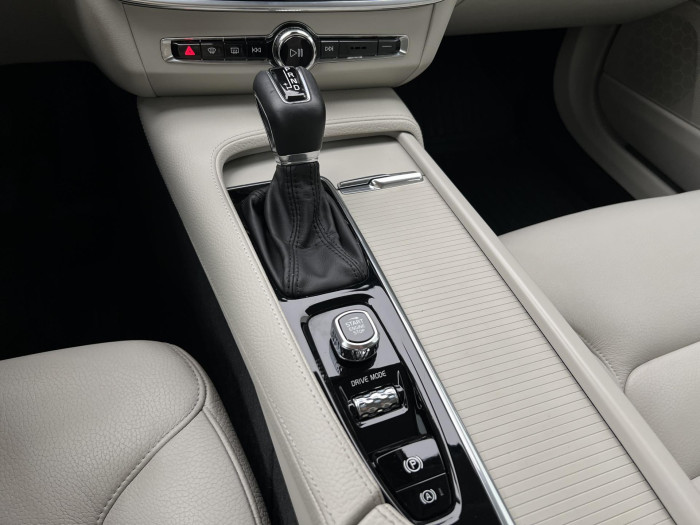 Volvo S90 T5 MOMENTUM PRO POLESTAR AUT 2.0 Momentum