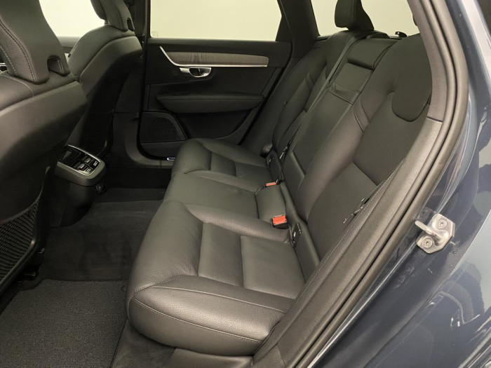 Volvo V90 CC D4 AWD ADVANCED REZERVACE 2.0 d CC CC
