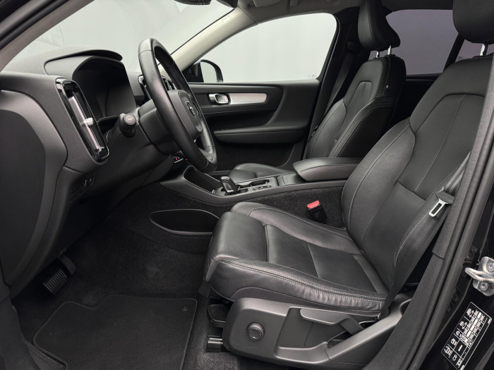 Volvo XC40 T5 AWD MOMENTUM PRO AUT 2.0 Momentum
