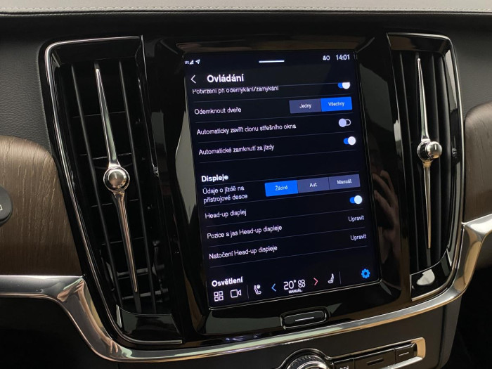 Volvo V90 T6 AWD RECHARGE REZERVACE