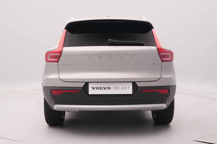 Volvo XC40 B4 PLUS DARK AUT 1. maj