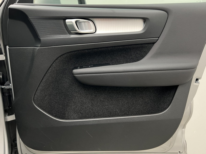 Volvo XC40 B3 CORE AUT CZ