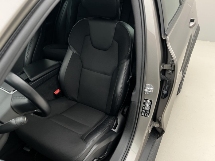 Volvo V60 CC B4 AWD AUT 2.0 CC CC
