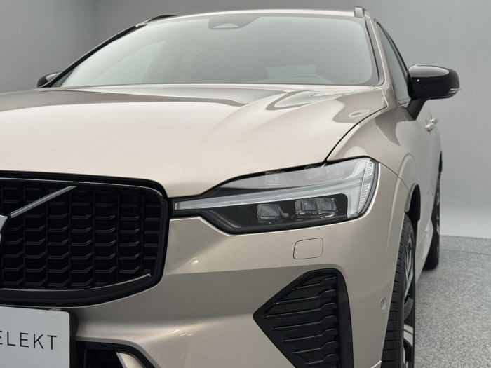 Volvo XC60 B5 AWD DARK PLUS AUT