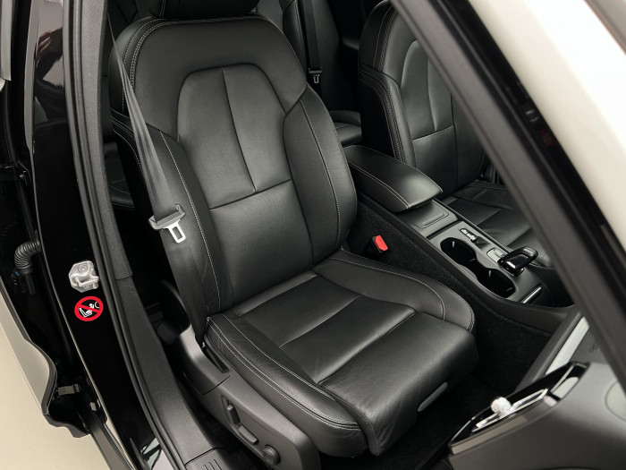 Volvo XC40 D4 AWD MOMENTUM AUT 2.0 d Momentum