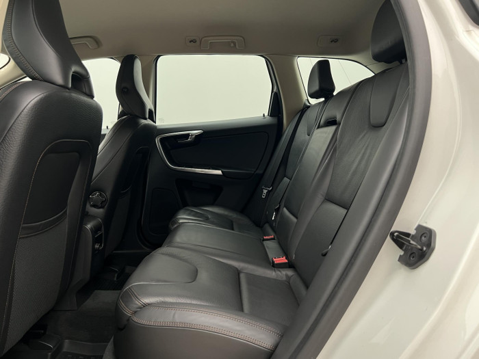 Volvo XC60 D3 AWD SUMMUM AUT CZ 2.4 d Summum