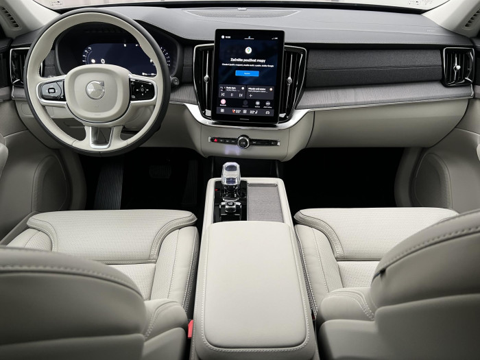 Volvo XC90 B5 AWD DARK PLUS AUT