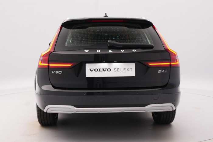 Volvo V90 CC B4 AWD PLUS AUT CZ 1.maj.