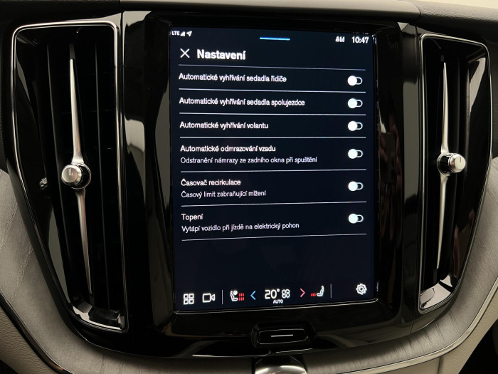 Volvo XC60 T6 AWD RECHARGE PLUS DARK AUT
